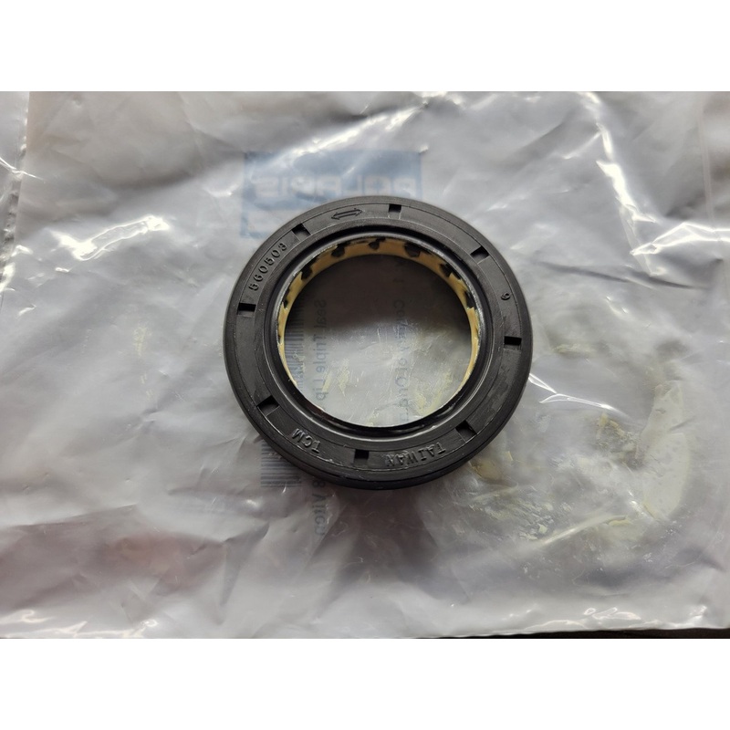 Gilomen Innovations OEM Triple Lip Transmission Input Shaft Seal
