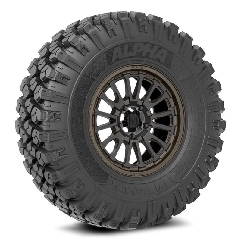 Valor Offroad Alpha on 15×7 V14 RB UTV Wheel & Tire Kit