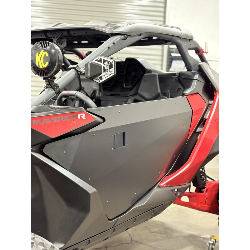 Wicked Fab Can Am Maverick R Doors